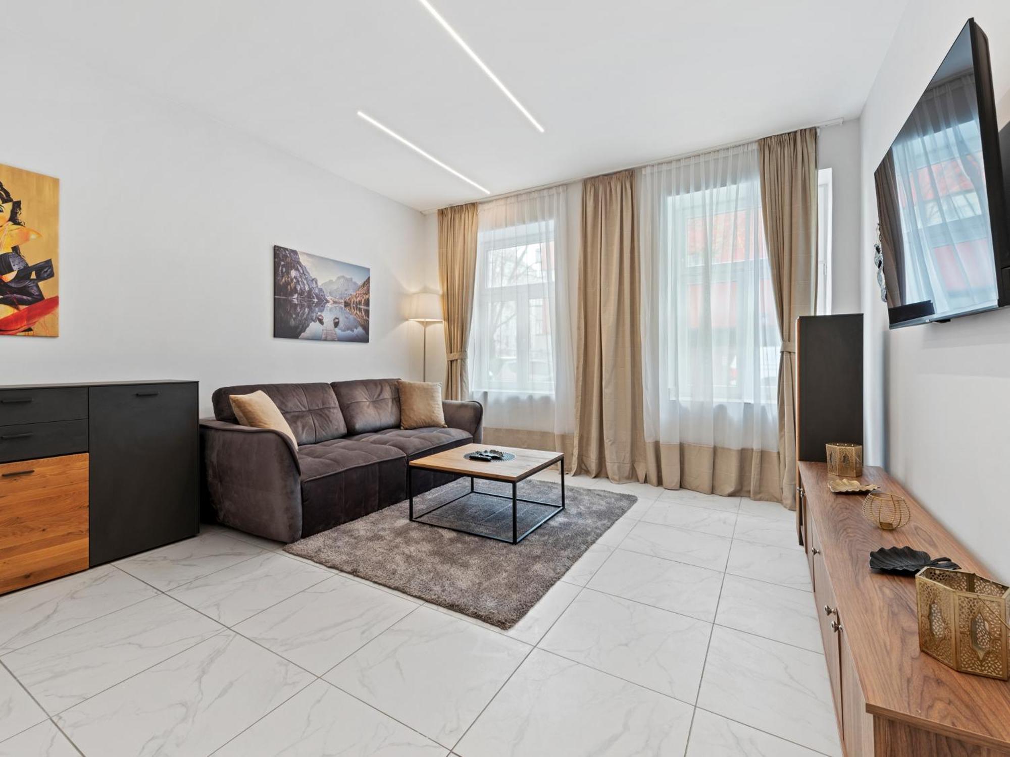 Sky9 District 17 Apartament